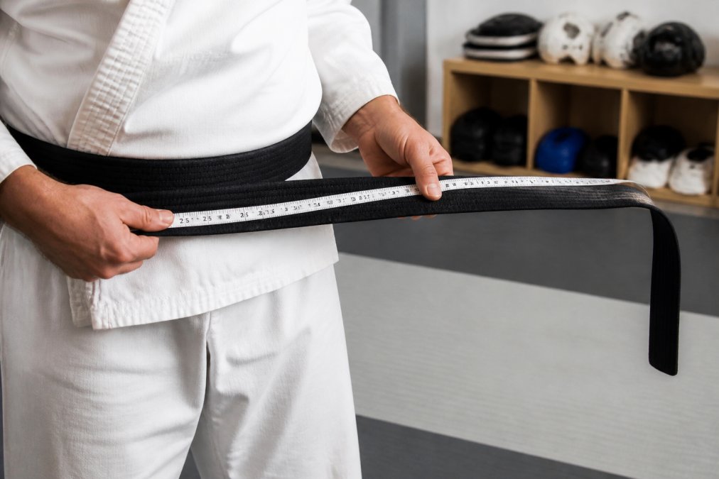 How to Choose the Right Belt Size: A Guide